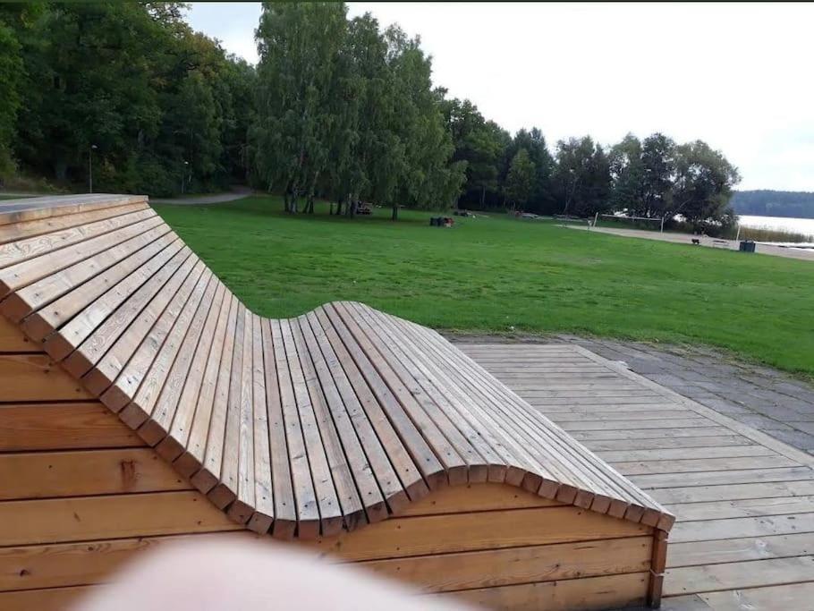 Naera Metro, Stranden Och Skogen. Estocolmo Exterior foto
